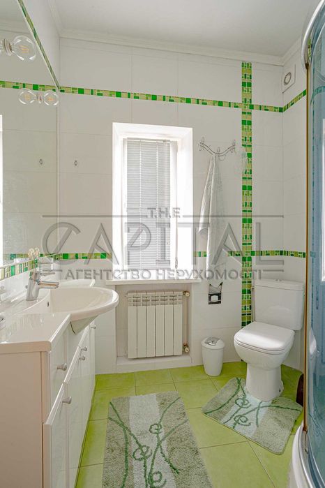 Оренда елітного будинку в Оболонському районі Київ  перша лінія Дніпра