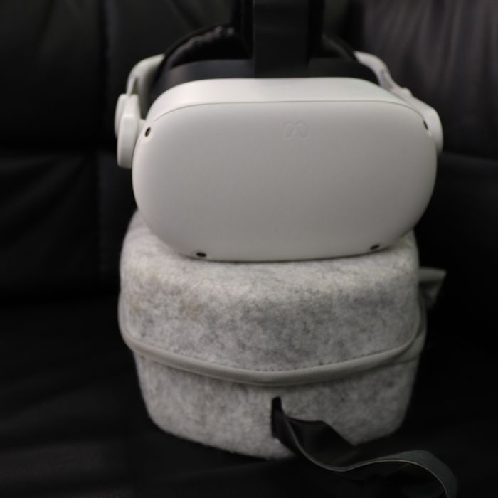 VR- окуляри Meta Quest 2 256