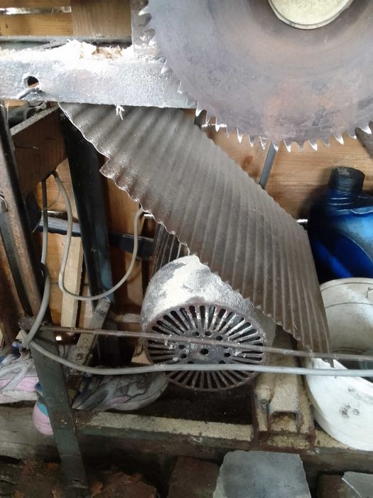 Продам циркулярки 2шт