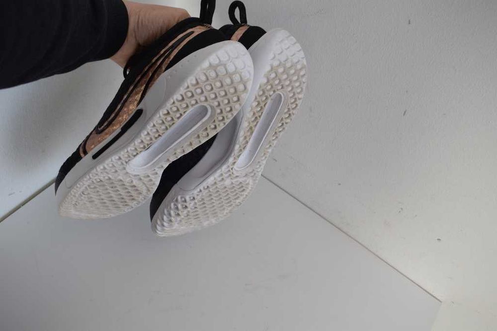 Nike Buty court zoom pro blackk gold 38 ,5 sneakersy