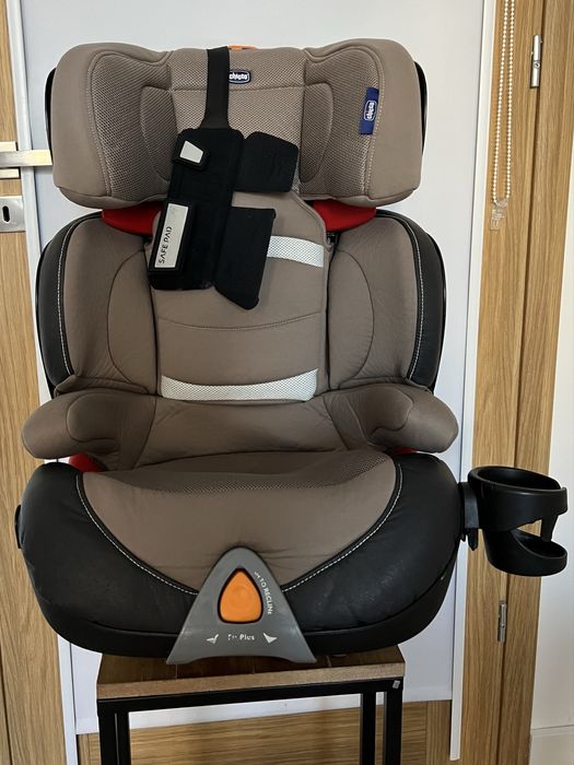 Fotelik samochodowy Chicco 15-36 kg