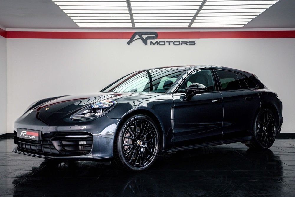 Porsche Panamera Sport Turismo 4 E-Hybrid Platinum Edition