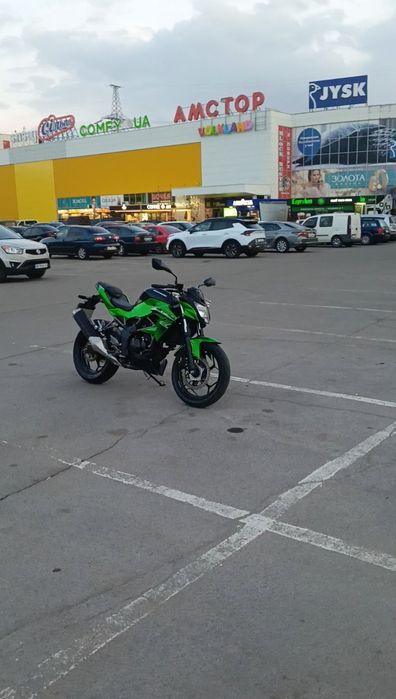 Kawasaki z250sl 2016 ABS