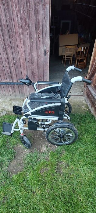 Nowy Wózek inwalidzki elektryczny