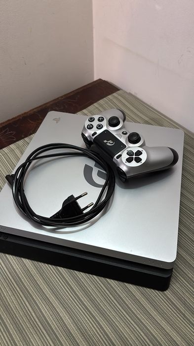 PS4 Slim 1TB edição especial Gran Turismo