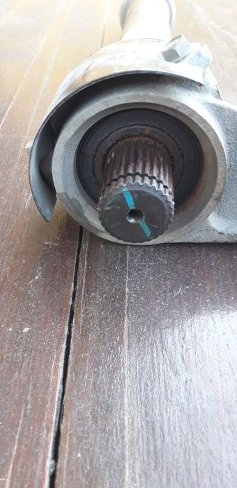 Промежуточний Вал, Привод промежуточный SANTA FE 495602W300