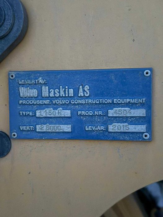 Ładowarka kołowa VOLVO L150H + ŁYŻKA NOWE OPONY