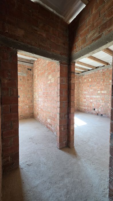 Продається готовий ТАУН ХАУС з міськими комунікаціями вул. Спортивна