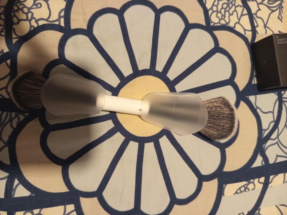 Pędzel do podkładu makeup by Mario f4 - nowy