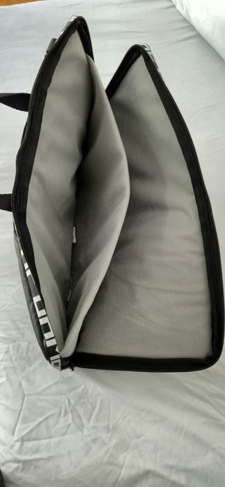 ASUS Ranger Carry Sleeve 16 Capa de Portátil até 16" Preto