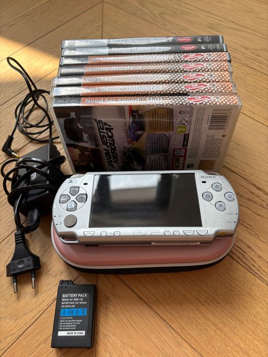 PSP 2001 Mod + 7 gier na UMD + futerał + większa bateria