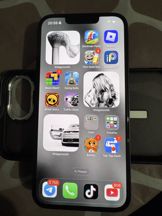 iPhone 16e на 128гб без слота для сім карти