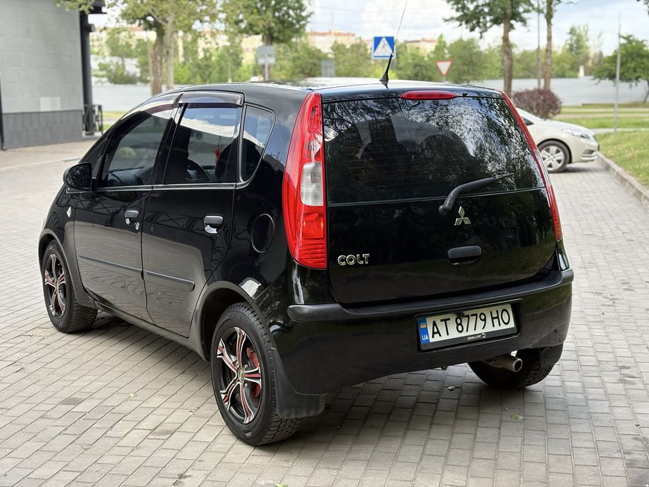 Mitsubishi Colt 1.3 MKПП