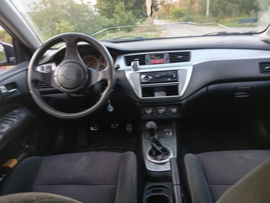 Продам автомобиль в идеальном состоянии  2007 года