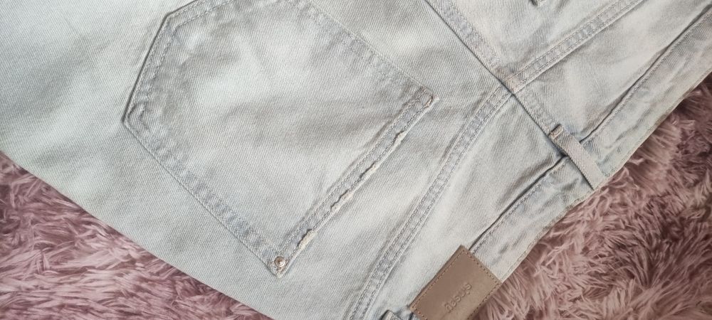 Dżinsy mom fit L