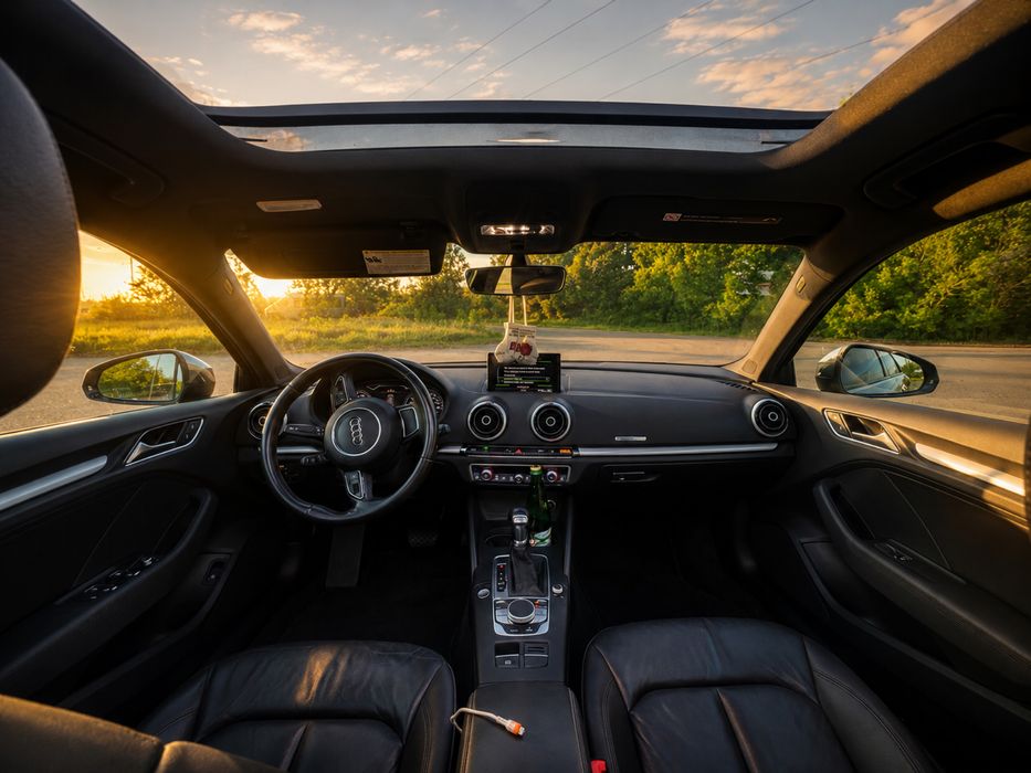 Audi A3 e-tron  2015 1.4 гибрид