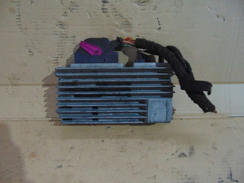 8T1035223A AUDI A4 B8 A5 Q5 WZMACNIACZ RADIA BANG OLUFSEN