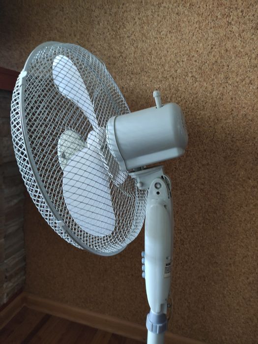 Напольный вентилятор "Delfa "