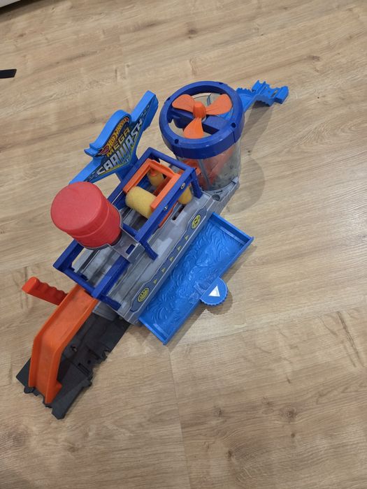 Трек Hot Wheels Мегаавтомийка (Mega Carwash) оригінал