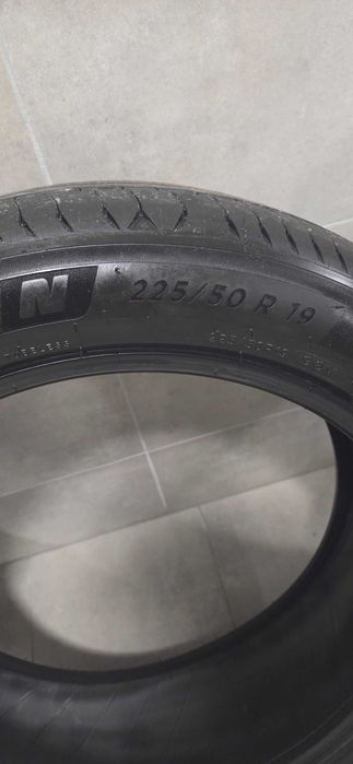 MICHELIN e prymacy  225/50 R19