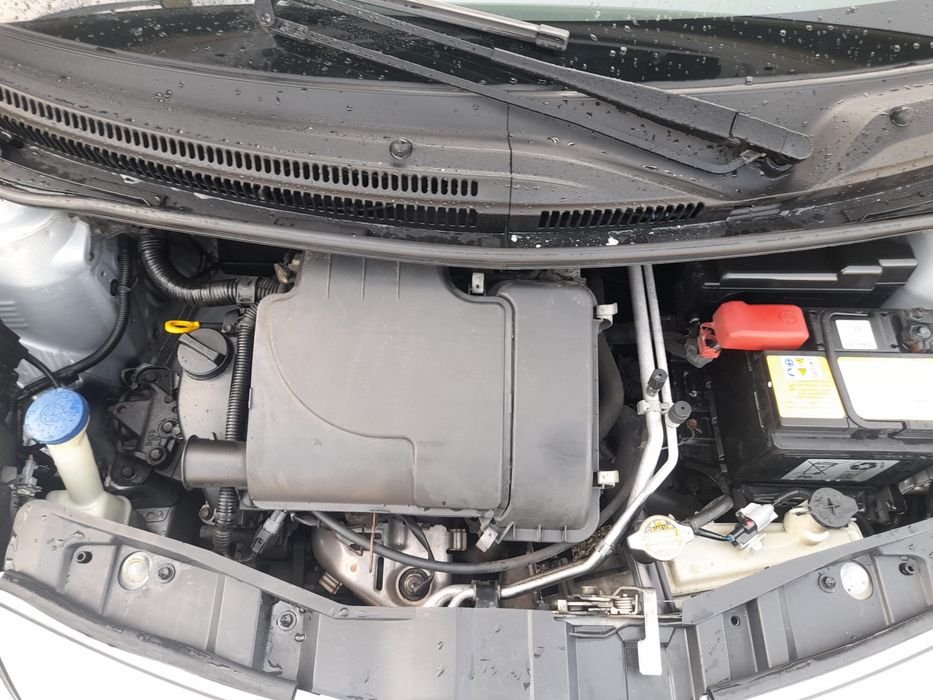 Toyota Yago 1.0 com AC e Radio