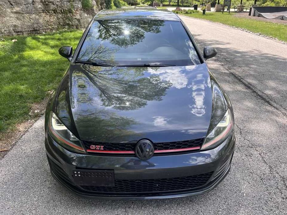 2017 Volkswagen Golf SEL