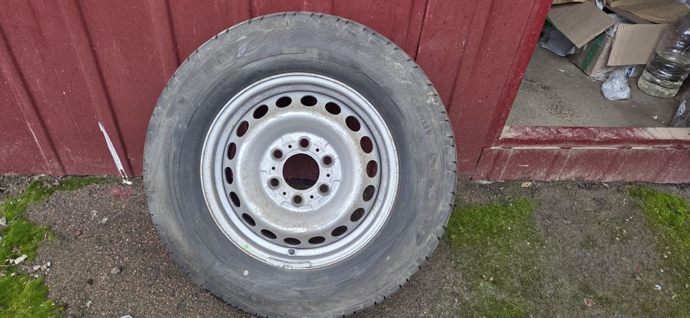 Запаска  на спринтер 907 235/65/16c  нова