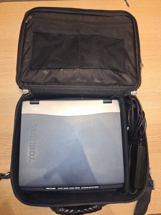 Komputer TOSHIBA Satellite S1800‑554 + stacja dyskietek 3,5" – KLASYK