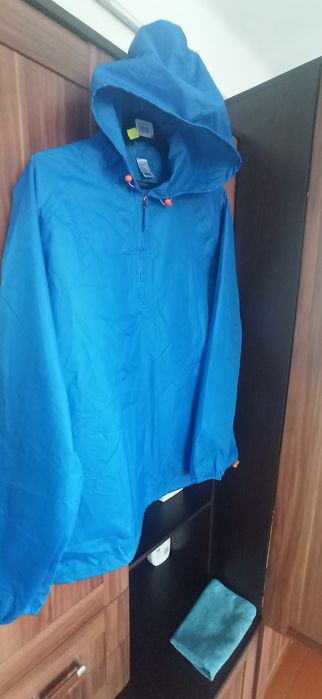 Płaszcz kurtka przeciwdeszczowa