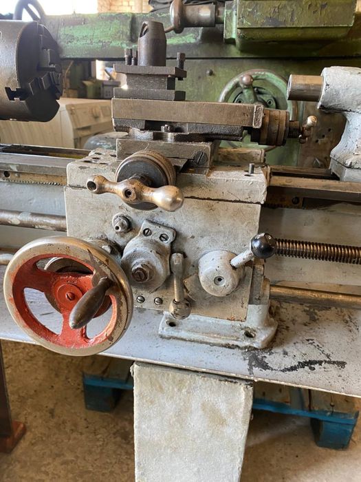 Продам токарний верстат ТВ 4(станок)