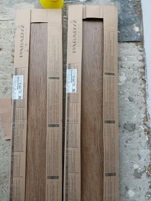 Płytki gresowe Spacewood Honey Paradyż nowe