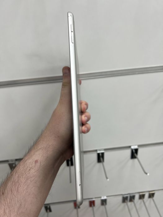 iPad 6 128GB Silver