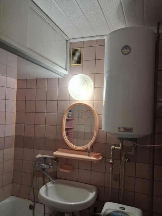 Здам однокімнатну квартиру біля універмагу Харків.