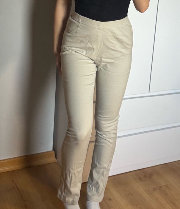 Spodnie beżowe m