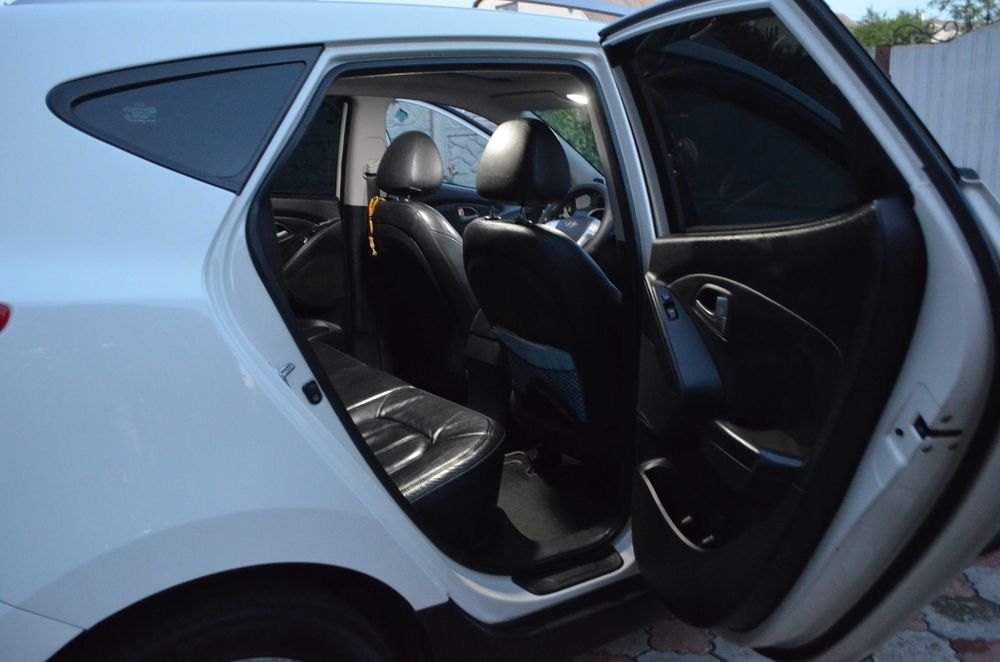 Hyundai ix35 2010 VIN KMHJU81CDBU167650 фото оголошення 17 з 24