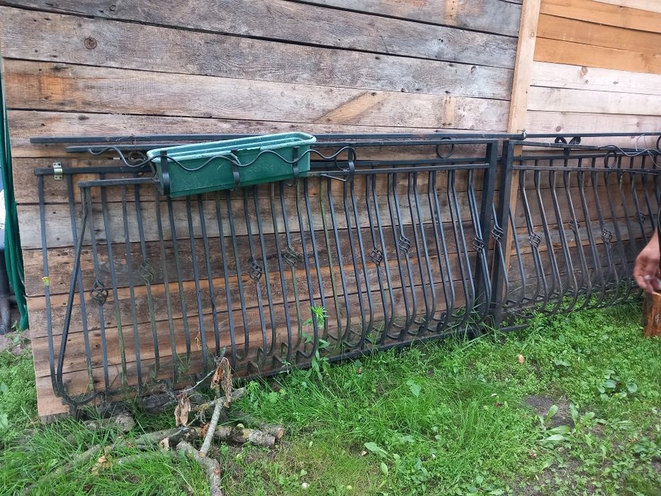 Balustrada kuta z metalu