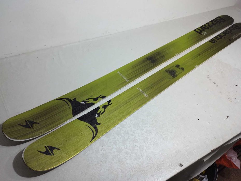 Nartey freeride Blizzard Bodacious Titanium Flipcore 118 mm