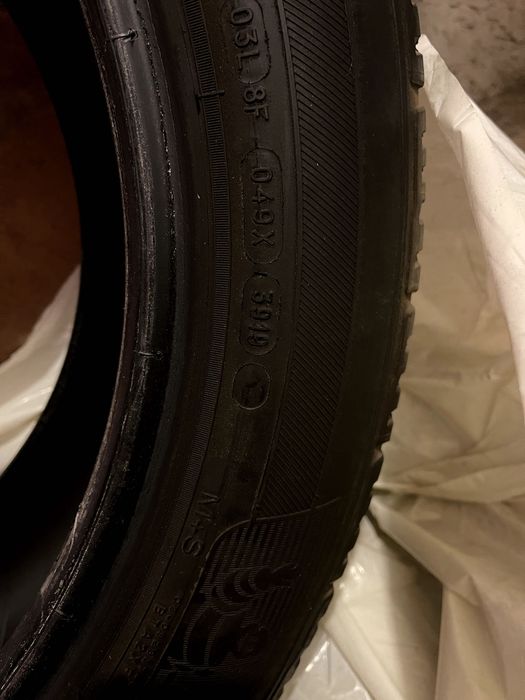 Sprzedam opony Michelin R19 235/55