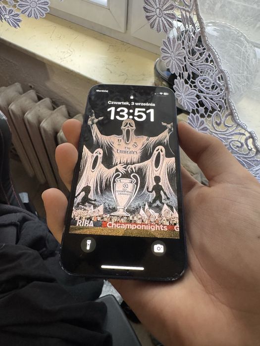 *Iphone 12 mini*