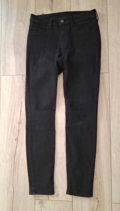 Czarne jeansy H&M rozm 26 skinny regular waist stan bdb