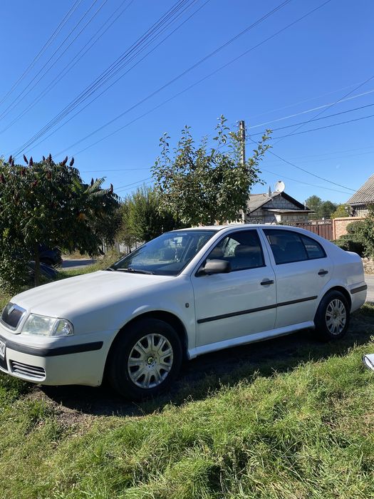 Продам Skoda Octavia Tour 1,6 2009