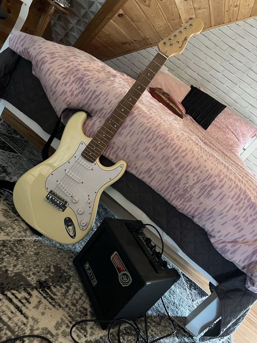 Gitara ze wzmacniaczem