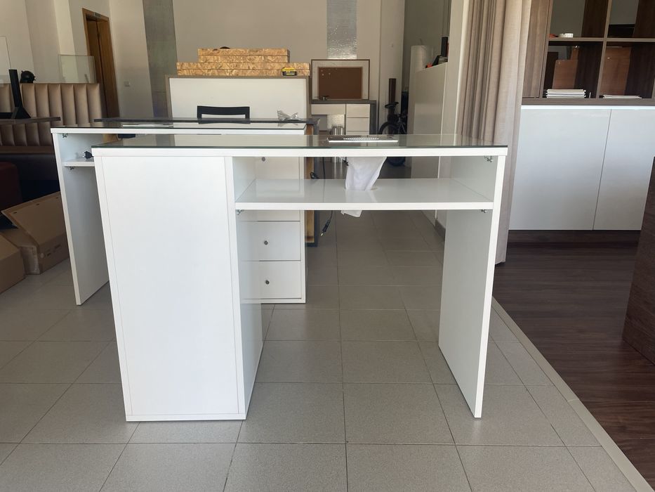 Manicure Tables - Professional Beauty64585040773378121