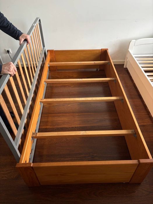 Cama Castanha para o quarto