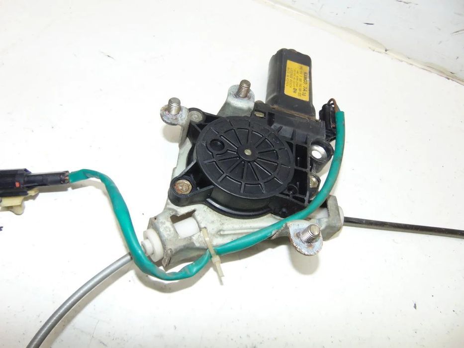 Hyundai S Coupe elevador