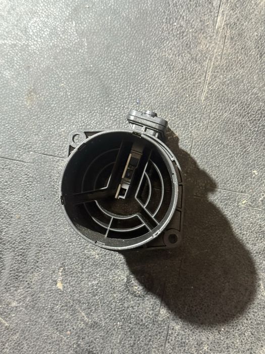 Датчик дмрв воздумер  витратомір повітря  спрінтер  Sprinter W907 654