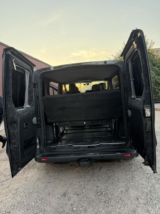 Продам Opel Vivaro 2.5