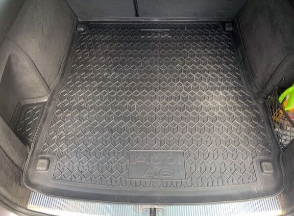 Коврики в салон на всі авто,коврики в багажник! Є на всі марки авто!