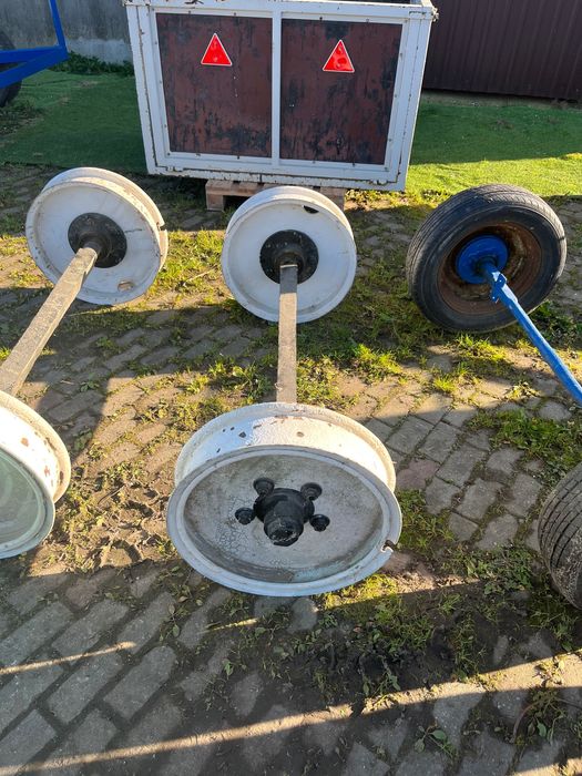 Osie z felgami do ciągnika