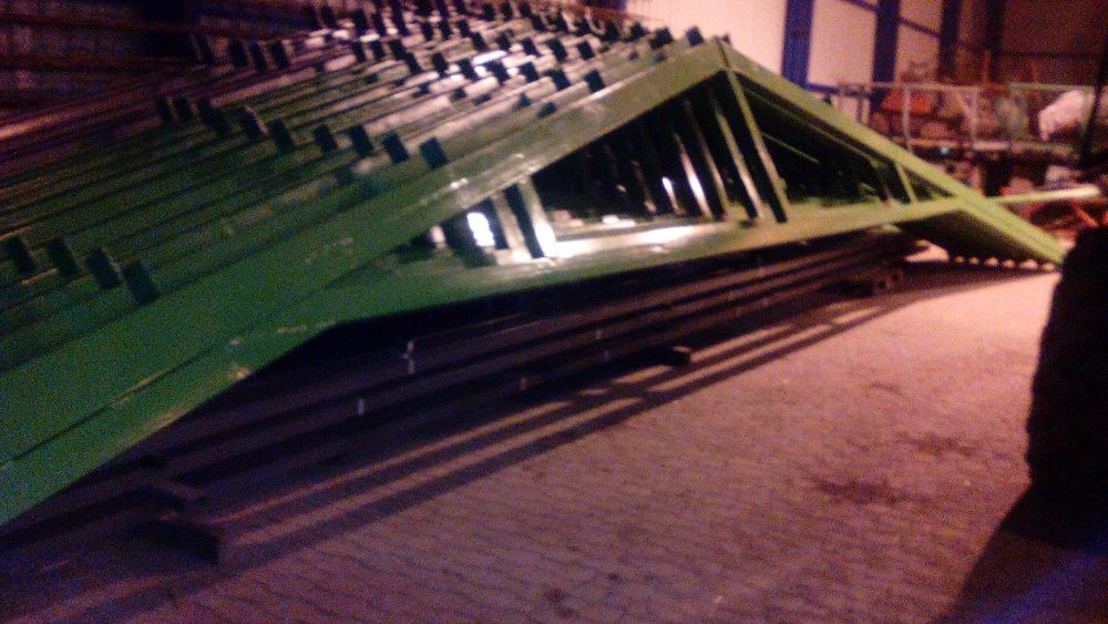 Konstrukcja stalowa 10x 25 x 4m słup Producent